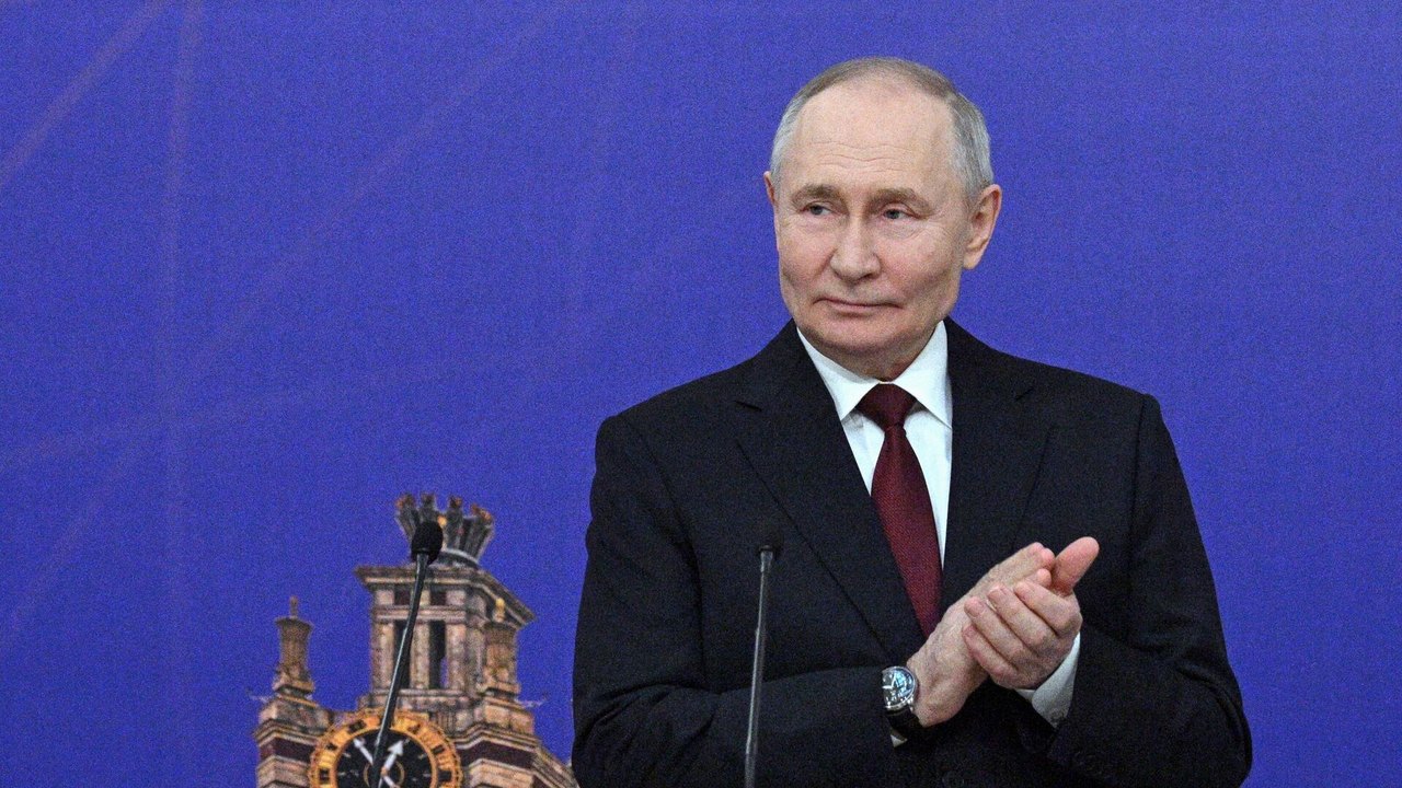 Inimigos capturados na região russa de Kursk devem ser tratados como terroristas, afirma Putin