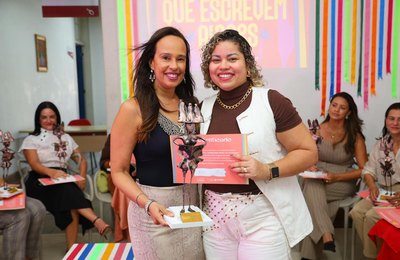 Prêmio Mulheres que Escrevem Alagoas emociona e reúne gerações na Biblioteca Graciliano Ramos
