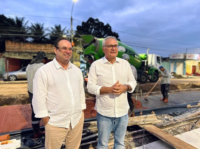 Renan visita Arapiraca, conhece novas obras e elogia trabalho de Luciano Barbosa