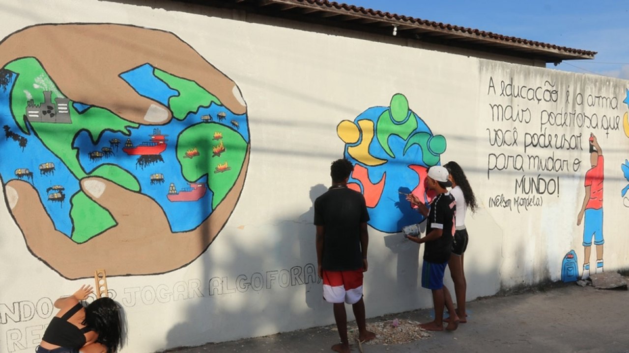 Com criatividade, alunos do ensino integral de Alagoas revitalizam suas escolas com arte