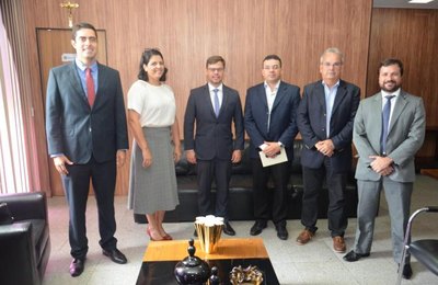 TCE-AL recebe visita do novo Presidente da OAB/AL