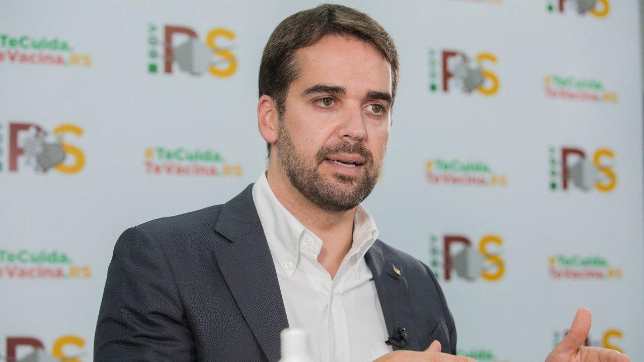 Eduardo Leite muda discurso e agora cogita reeleição no RS ou saída do PSDB