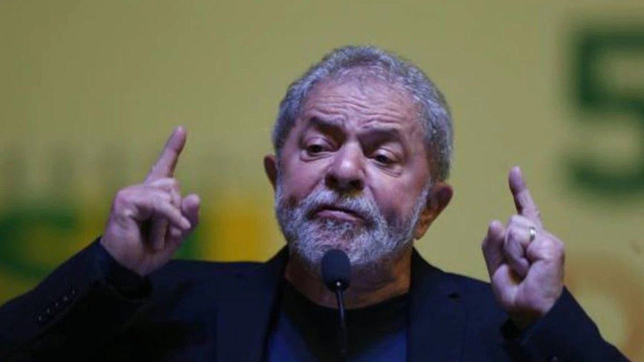 Em Manaus, Lula chama Bolsonaro de ‘demente’ e agradece Venezuela por oxigênio