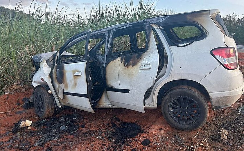 Acidente na BR-104 deixa dois gravemente feridos em Messias