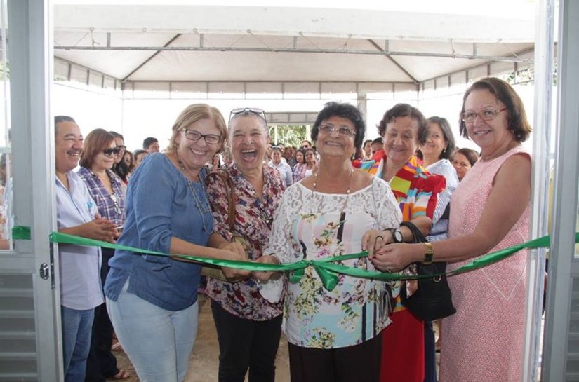 Eliza Alves inaugura UBS Helena Ciríaco e anuncia obras para Rio Largo
