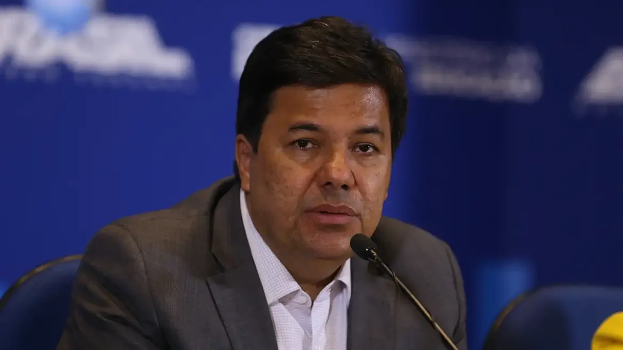 Relator da PEC de Segurança rebate cobranças por votação e diz que medida não mudaria situação do Rio