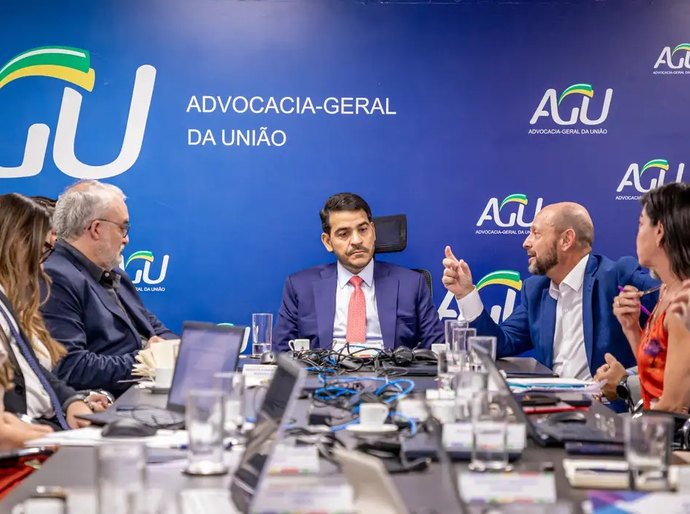 INSS prepara plano para ressarcir aposentados vítimas de fraude