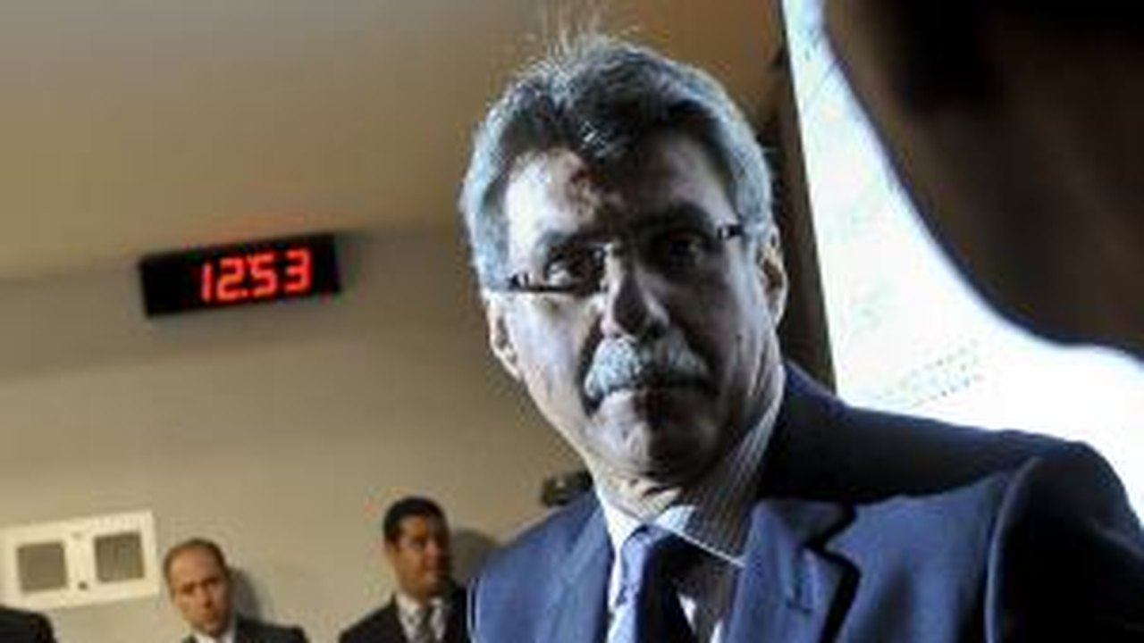 Romero Jucá apresenta parecer preliminar do orçamento com mínimo de R$ 790