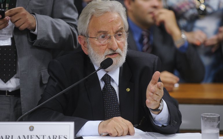 Lógica do Orçamento é reeleger Bolsonaro &#8216;a todo custo&#8217;, diz Ivan Valente