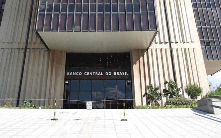 Índice sobre nível de atividade nos três setores da economia cai 0,9% em julho