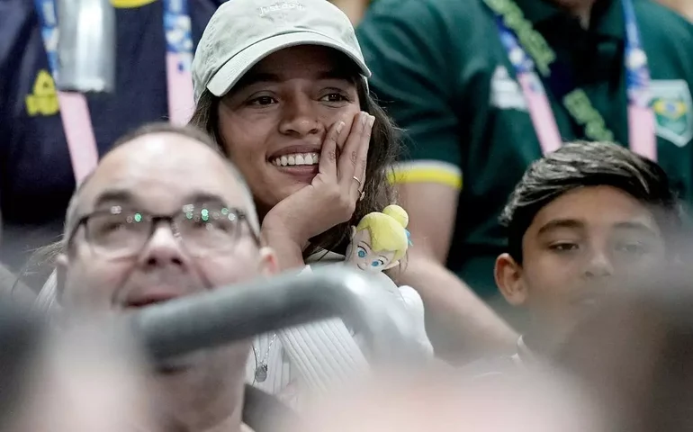 Rayssa Leal vira amuleto para o Brasil na Olímpiada em Paris; entenda