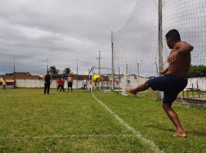 Usuários do CAPS Penedo participam de atividade recreativa para melhorar a saúde física e mental