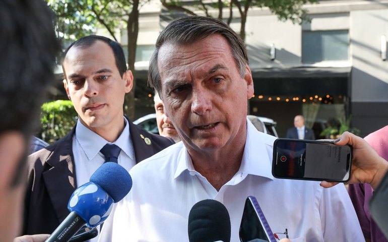 Bolsonaro indica aprovar fundo eleitoral de R$ 2 bilhões