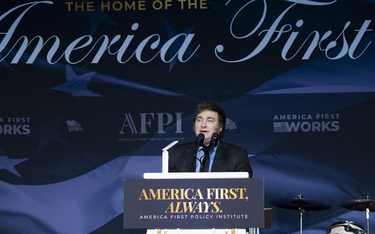 Milei autoriza entrada de militares dos EUA na Argentina sem aval do Congresso