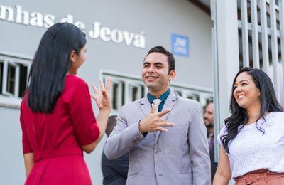 Surdos são beneficiados por trabalho educativo gratuito em Maceió