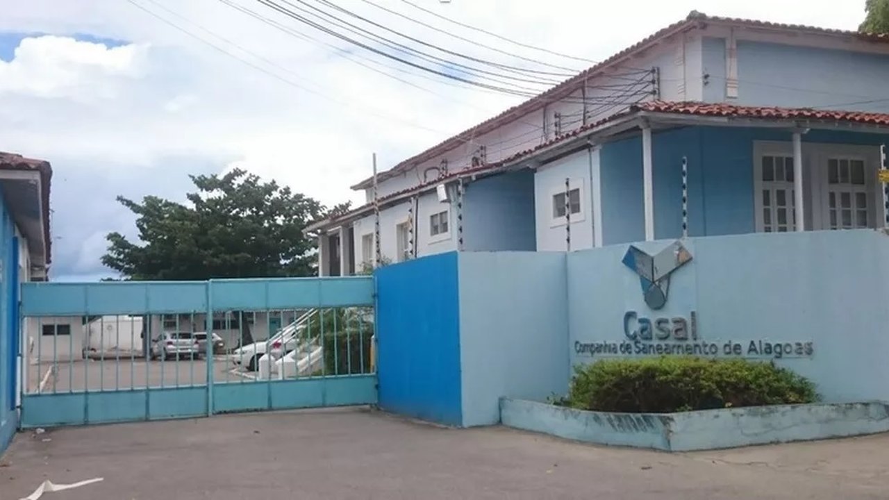 Rompimento de adutora afeta abastecimento de Craíbas, Igaci e parte alta de Arapiraca