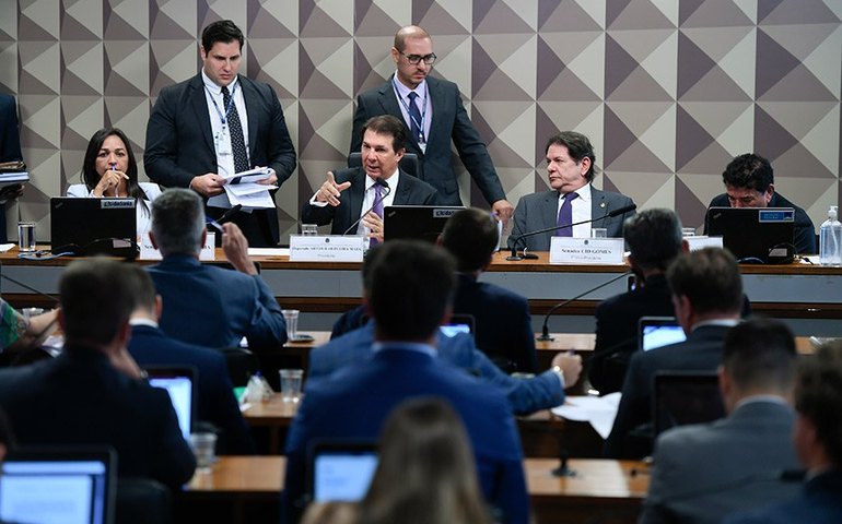 CPMI aprova convocação de Gonçalves Dias, ex-ministro-chefe do GSI