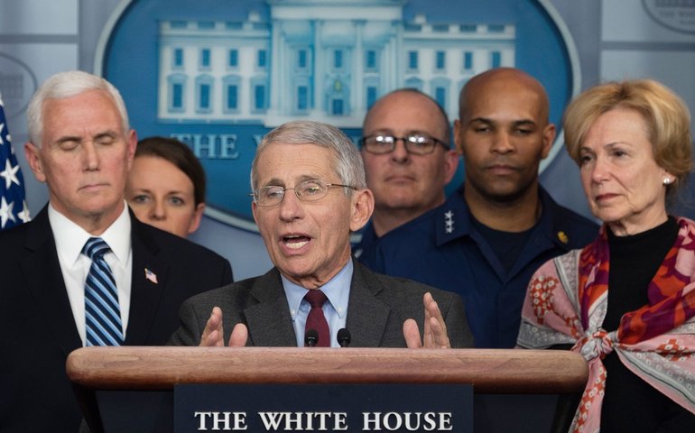 EUA não pretendem exigir comprovante de vacinação contra covid-19, diz Fauci