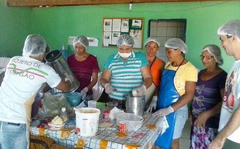 Arapiraca: Doceiras da Baixa do Capim recebem treinamento e melhorias