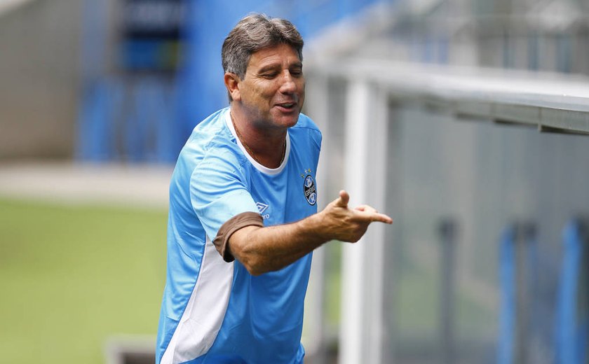 Renato diz que adiou &#8216;sonho&#8217; de comandar o Fla: &#8216;Tenho muito a ganhar no Grêmio&#8217;