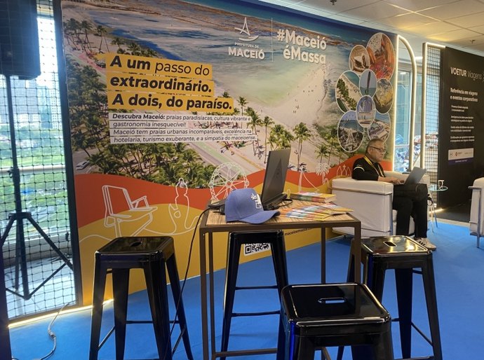 Maceió reforça presença estratégica no Fórum Panrotas 2026 e repete sucesso gastronômico