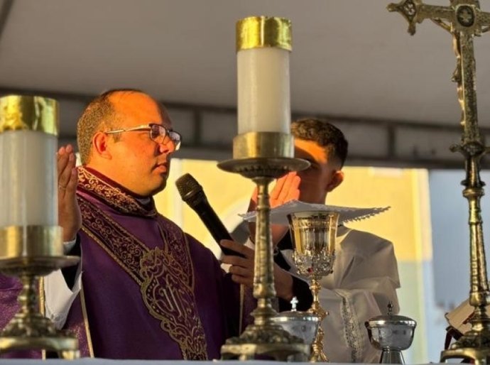 Missa e procissão marcam encerramento da festa de São José, padroeiro de Chã da Imbira, em Campo Alegre