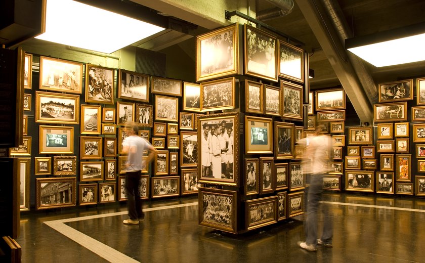 Museu do Futebol abriga memórias e homenagens nos 'Anos Dourados' do Corinthians