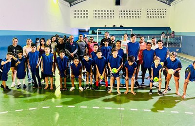 Palmeira dos Índios amplia incentivo ao esporte com nova Escola de Handebol