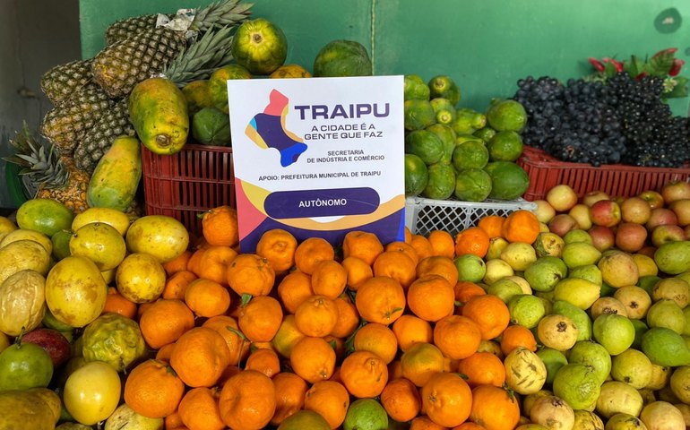 Microempreendedores e autônomos de Traipu beneficiados com auxílio recebem visita da Secretaria de Indústria e Comércio