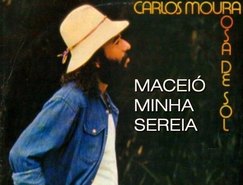 Carlos Moura e o disco com seu maior sucesso Minha Sereia