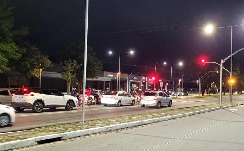 Maceió terá tolerância para avanço de sinal vermelho durante a madrugada