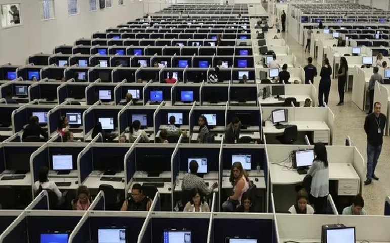 Serviços estão 7,5% acima do nível pré-pandemia, mostra IBGE