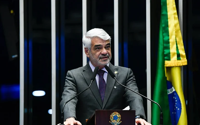 Humberto Costa defende decisão do STF sobre prisão de Bolsonaro