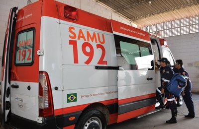 Samu salva vida de homem após queda e choque elétrico no Prado, em Maceió