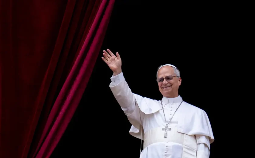 Em 1º sermão de Natal, papa lamenta condições dos palestinos em Gaza