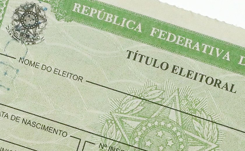 Jovens têm até 8 de maio para tirar primeiro Título de Eleitor