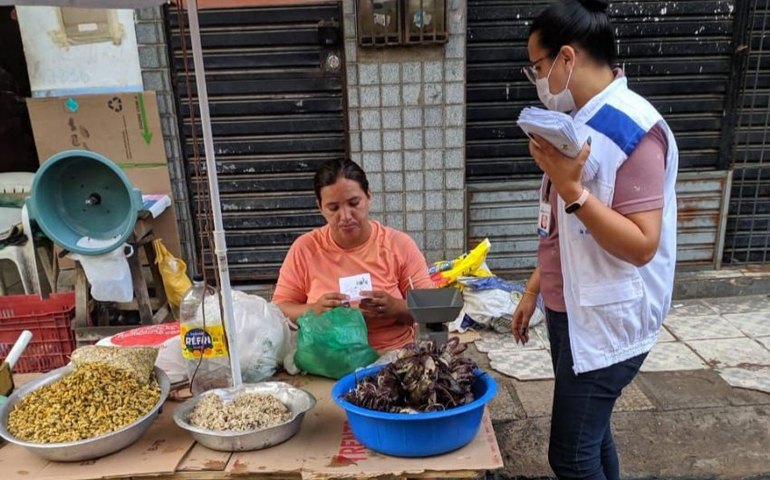 Vigilância Sanitária intensifica ações de combate à dengue em mercados públicos e orla marítima de Maceió