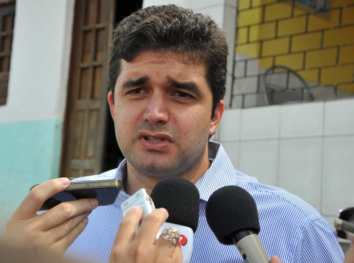 Rui inaugura três novas creches em Maceió nesta quarta