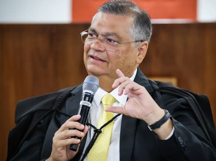 STF não atua por interesse do governo, diz Flávio Dino sobre emendas