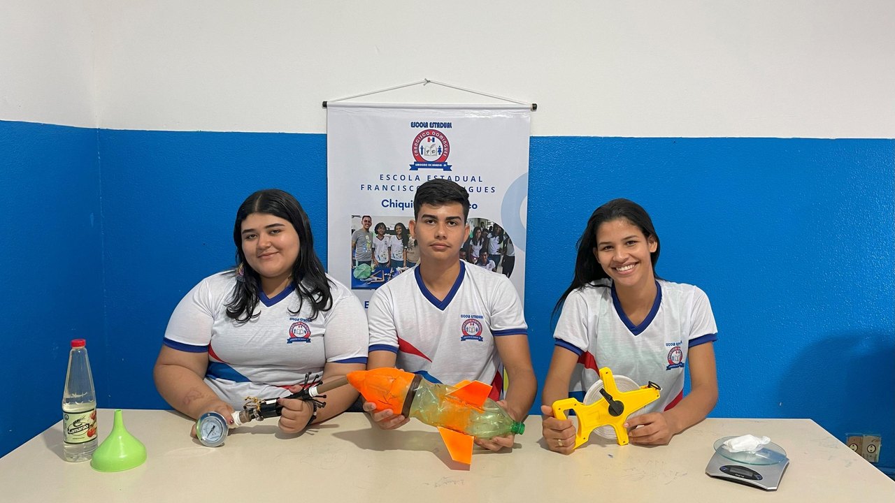  Escola estadual representa Alagoas na Jornada Brasileira de Foguetes, no Rio de Janeiro 