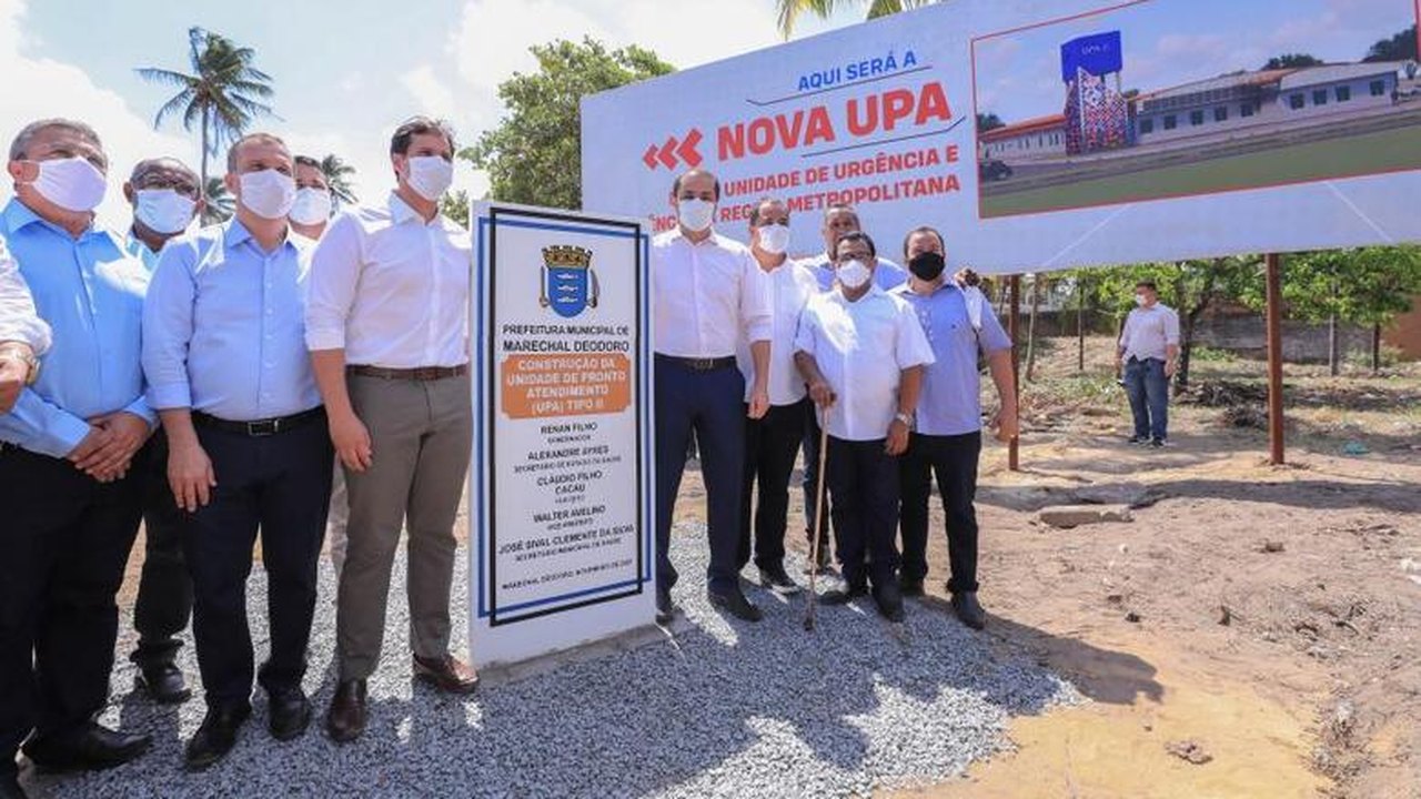 Na Proclamação da República, governo do Estado transfere sede para Marechal Deodoro e lança pedra fundamental de nova UPA