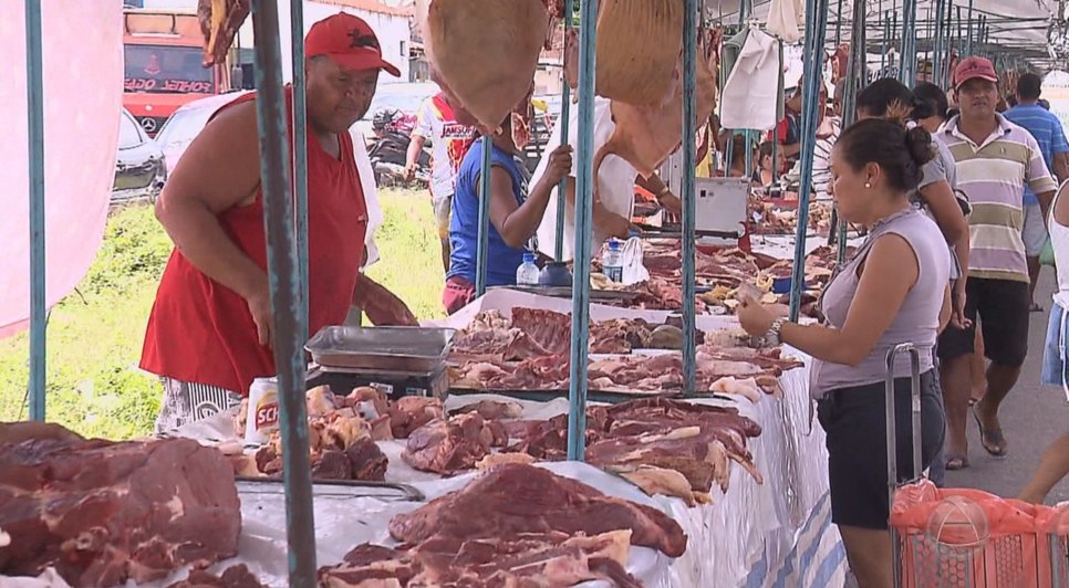 Emsurb notifica comerciantes de carnes e laticínios em Aracaju