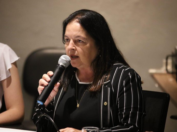 Fátima Canuto apresenta projeto de lei que autoriza Governo a construir Casa do Autista