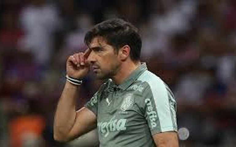 Abel cobra foco do Palmeiras e faz ajustes de olho no Fortaleza: 'Pecamos muito'