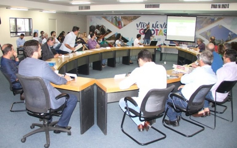 Cepram recebe apresentações sobre dragagem no Porto de Maceió