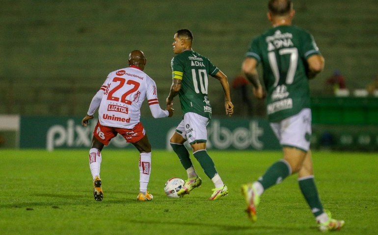 Vila Nova marca aos 50 minutos, empata e deixa o Guarani na lanterna da Série B