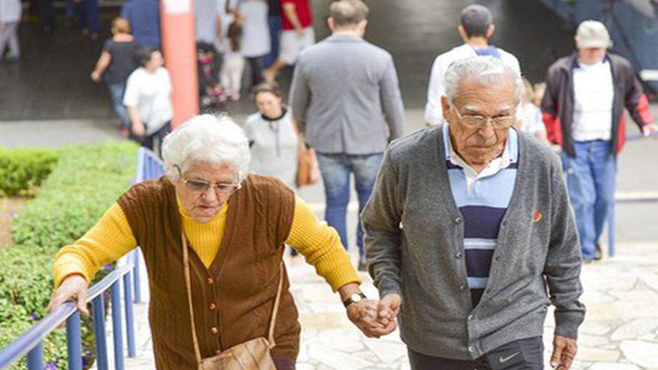 Trabalhador terá de contribuir por 49 anos para receber aposentadoria integral