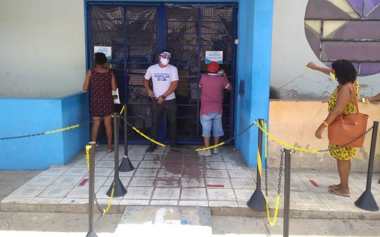Restaurante Popular fecha no feriado de Corpus Christi