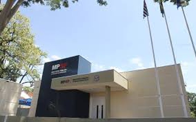 MP/SP vai investigar as causas do incêndio na região do Brás, em SP