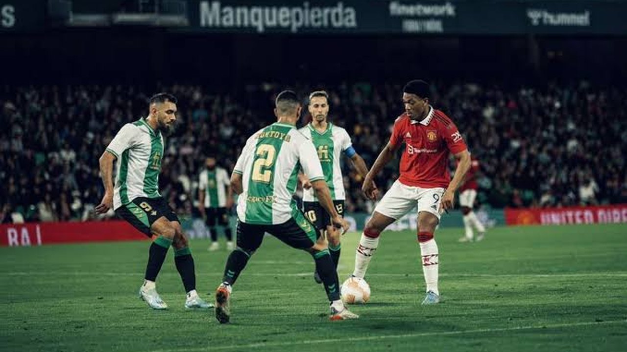 Manchester United volta a decepcionar e perde amistoso para o Betis